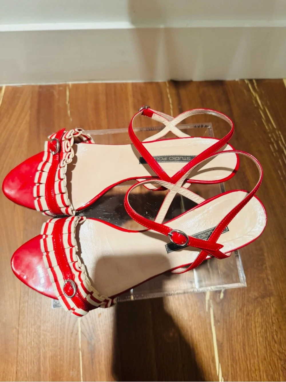 Studio Pollini Red Patent Ruffle Slingback Sandals. Size 40.  ♥️ Dolce Vita!